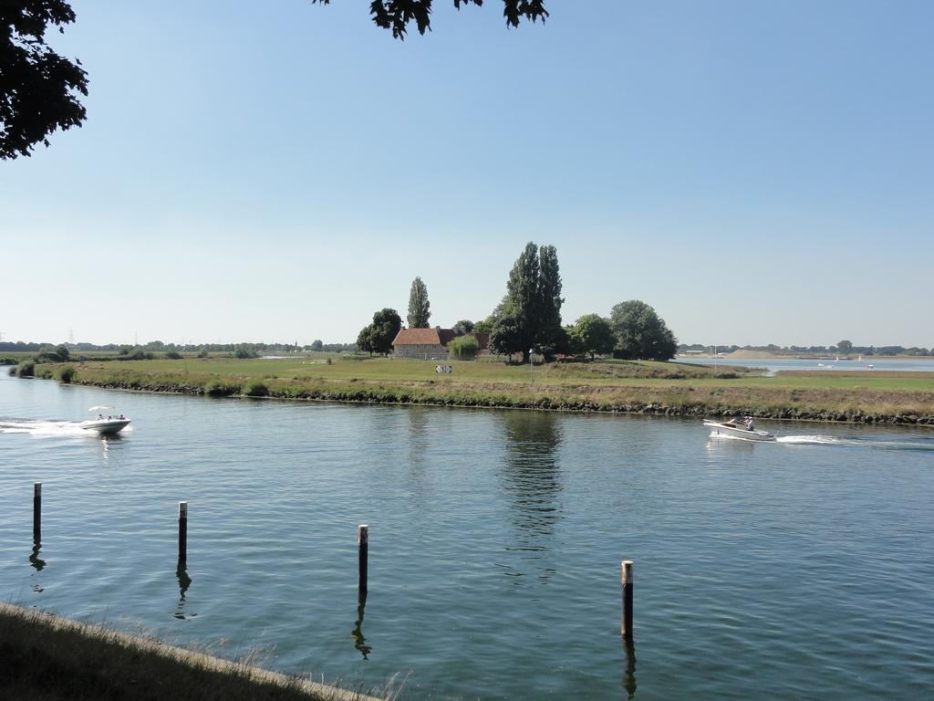B&B Appartementen Engelenhof Stevensweert エクステリア 写真
